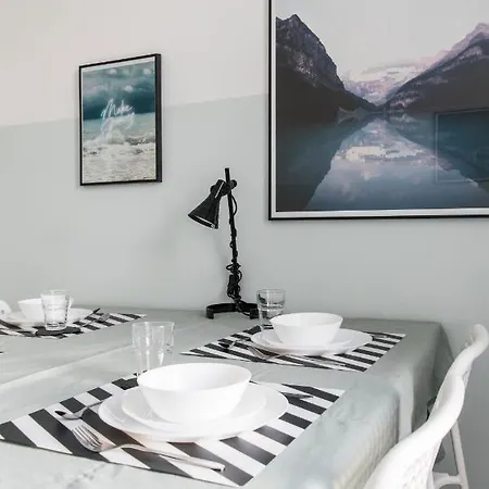 Apartament W Kamienicy غدانسك