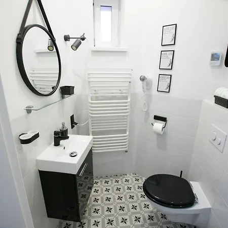 Apartament W Kamienicy شقة