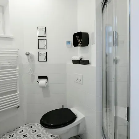 Apartament W Kamienicy شقة
